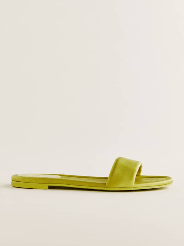 Tory Mule Sandal - Kiwi Satin